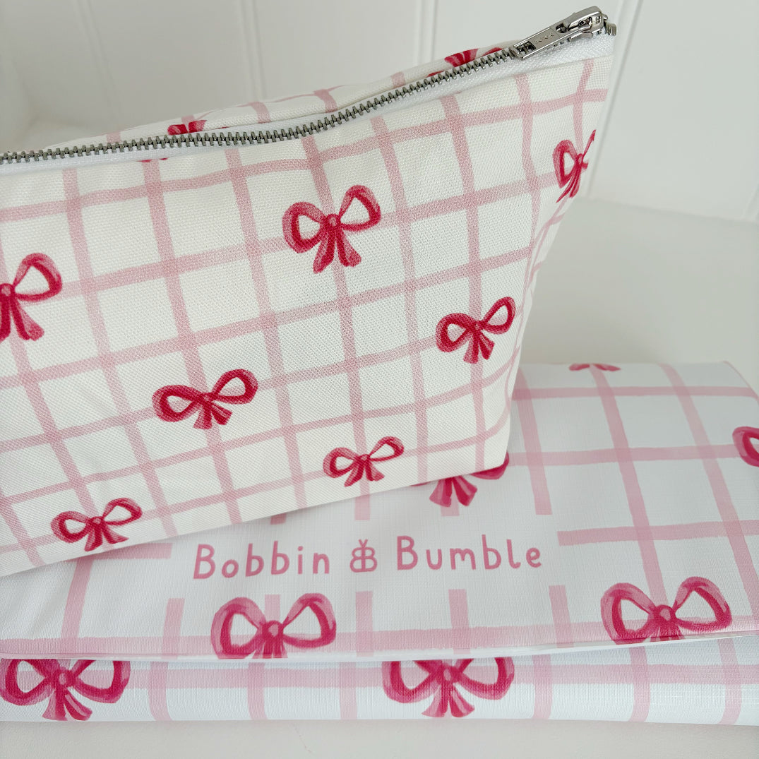 Nappy Wallet - Pink Bows