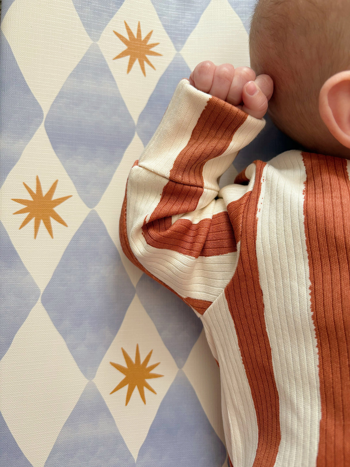 Anti-Roll Wedge Baby Changing Mat - Blue Harlequin