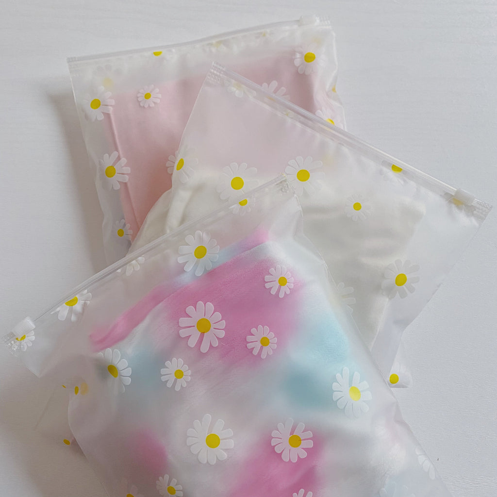 Daisy Print Zip Lock Hospital Organiser Bags | Bobbin and Bumble.