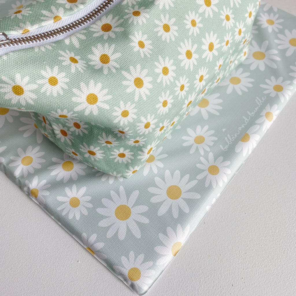 Nappy Pouch - Daisy Print | Bobbin and Bumble.