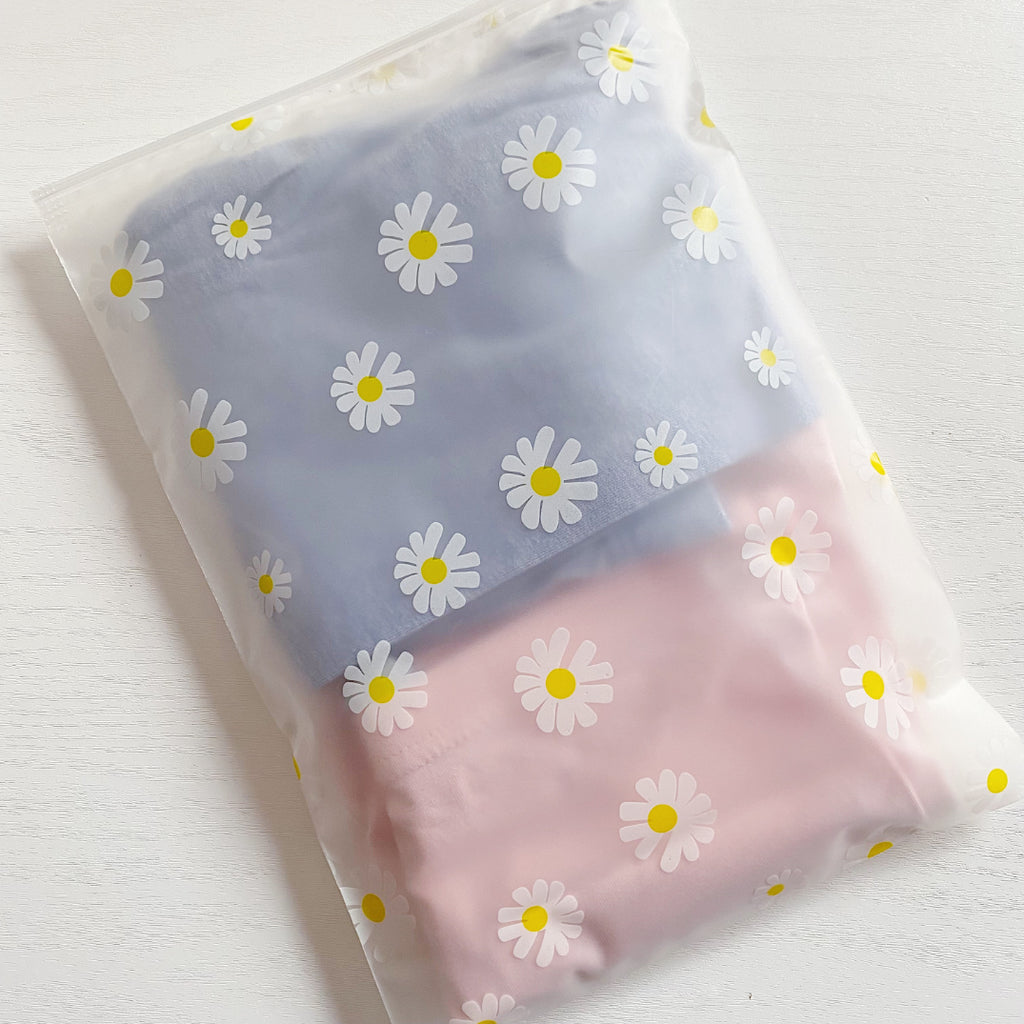 Daisy Print Zip Lock Hospital Organiser Bags | Bobbin and Bumble.