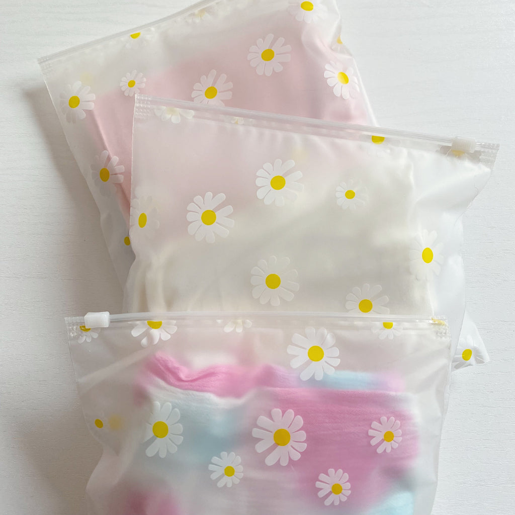 Daisy Print Zip Lock Hospital Organiser Bags | Bobbin and Bumble.